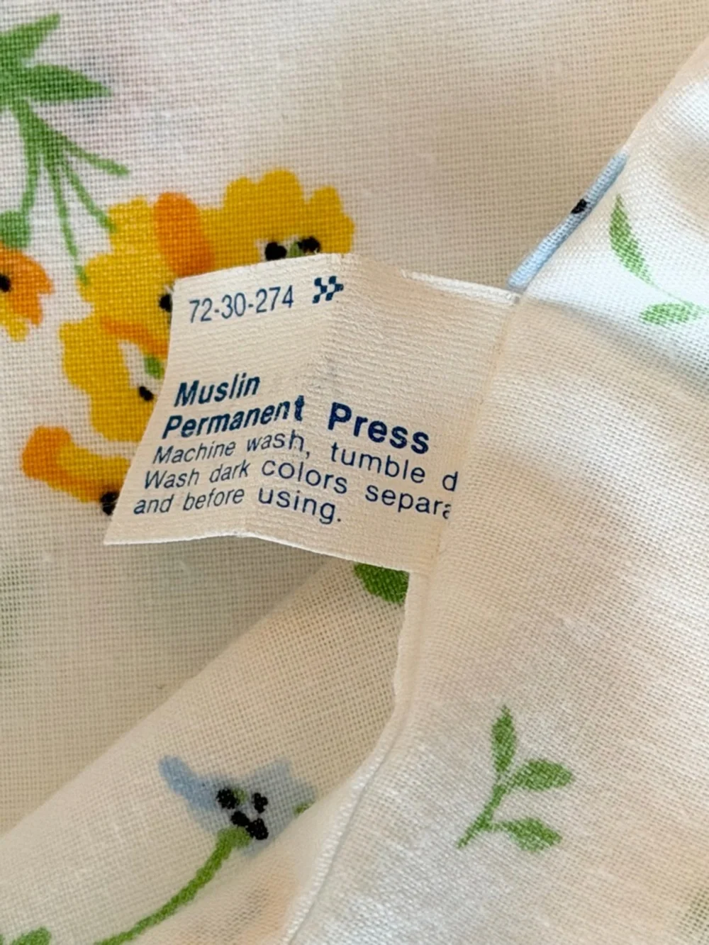 Vintage 80’s JC Penney Floral Flat Sheet. Sz-Full. Muslin | Permanent Press